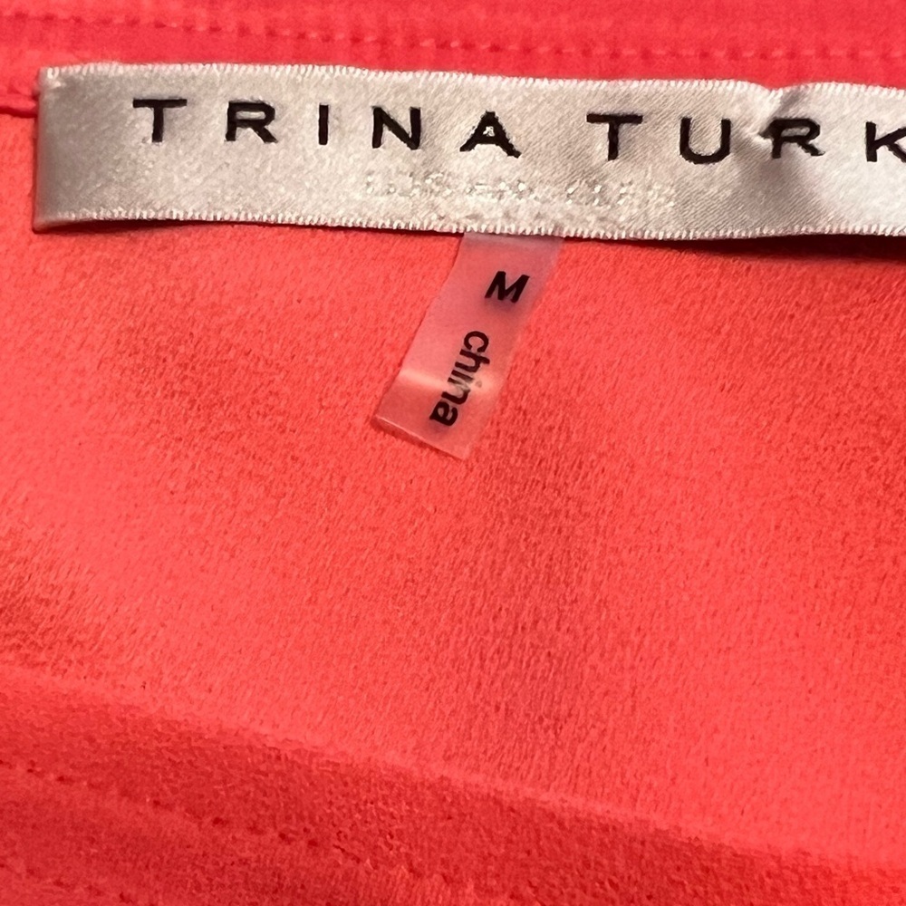 Trina Turk Cold Shoulder Blouse Size M Coral W Multicolor Strap. - Picture 7 of 9
